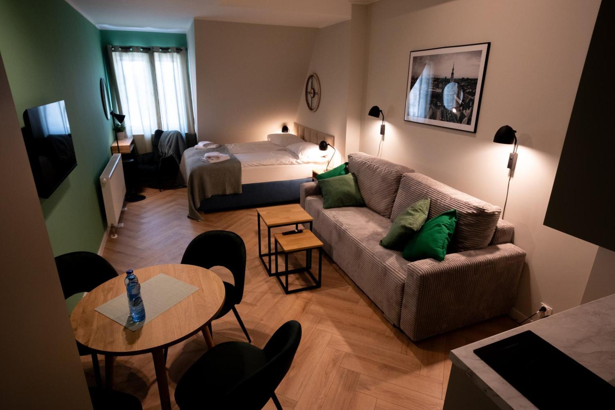 Apartamenty Drevny Kocur Познань Экстерьер фото