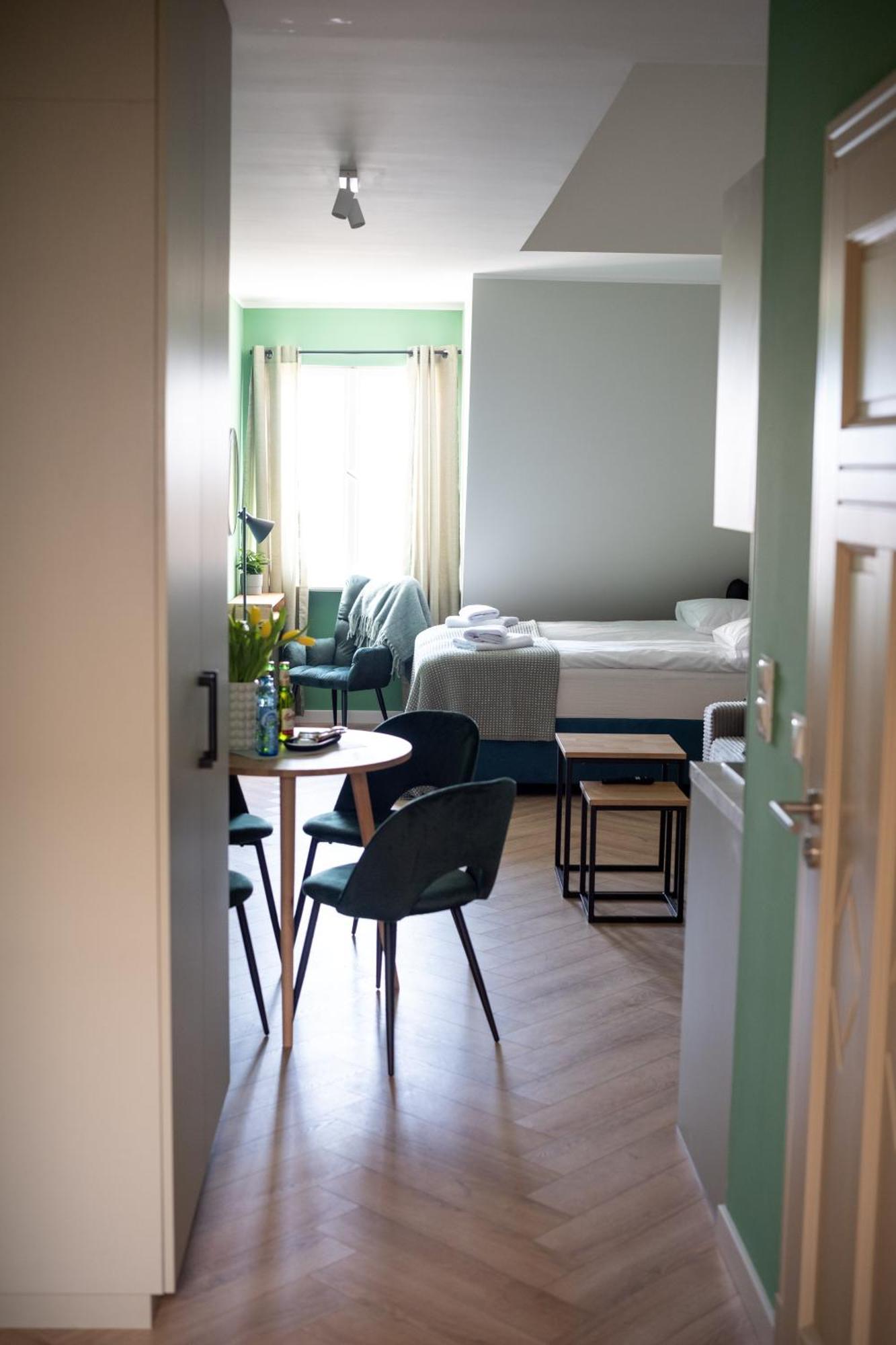 Apartamenty Drevny Kocur Познань Экстерьер фото